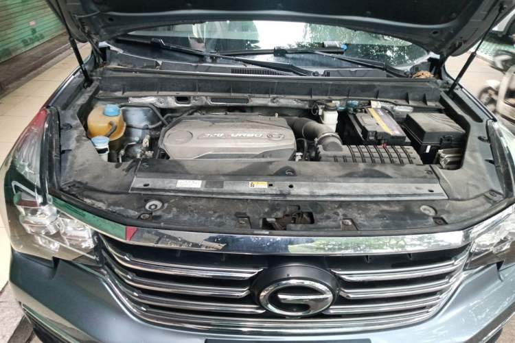 Used GAC Trumpchi GS8 2017 320T Two-Wheel Drive Luxury Smart Connectivity Version (7 Seats) Engine Bay