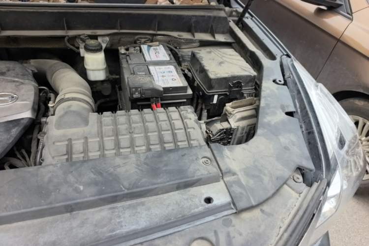 Used GAC Trumpchi GS8 2017 320T Two-Wheel Drive Luxury Smart Connectivity Version (7 Seats) Engine Bay Left