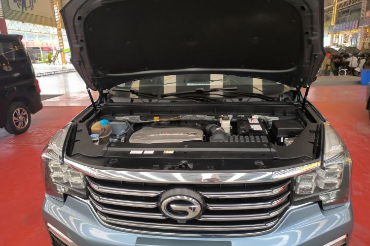 Used GAC Trumpchi GS8 2017 320T Two-Wheel Drive Luxury Smart Connectivity Version (7 Seats) Engine Bay