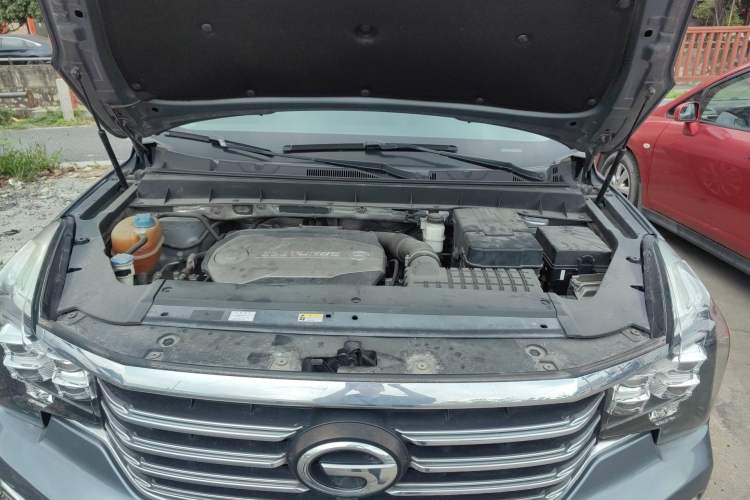 Used GAC Trumpchi GS8 2017 320T Four-Wheel Drive Luxury Smart Connectivity Version (7 Seats) Engine Bay
