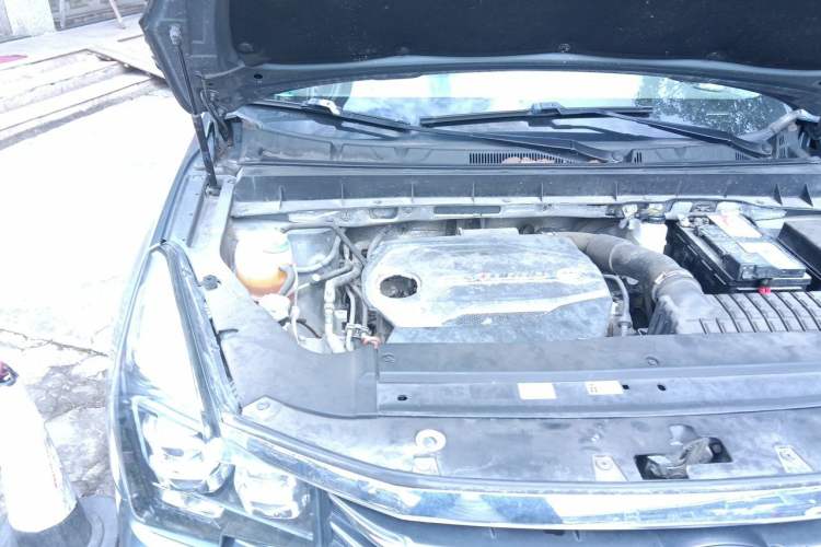 Used GAC Trumpchi GS8 2017 320T Two-Wheel Drive Luxury Smart Connectivity Version (7 Seats) Engine Bay Right