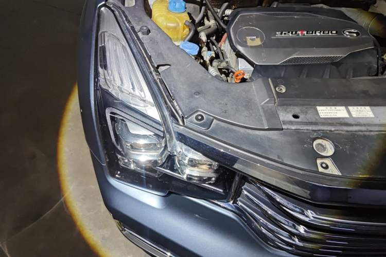 Used GAC Trumpchi GS8 2017 320T Two-Wheel Drive Luxury Smart Connectivity Version (7 Seats) Engine Bay Right