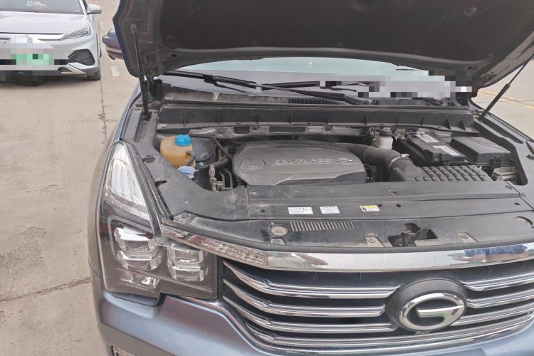Used GAC Trumpchi GS8 2017 320T Two-Wheel Drive Luxury Smart Connectivity Version (7 Seats) Engine Bay Right