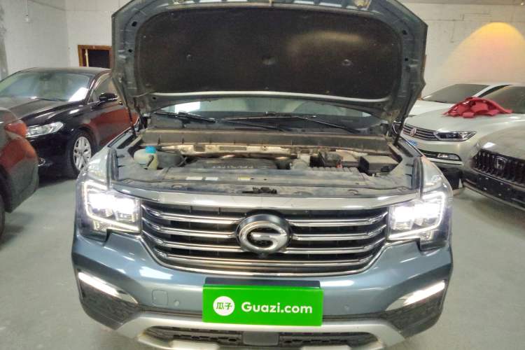 Used GAC Trumpchi GS8 2017 320T Two-Wheel Drive Luxury Smart Connectivity Version (7 Seats) Engine Bay