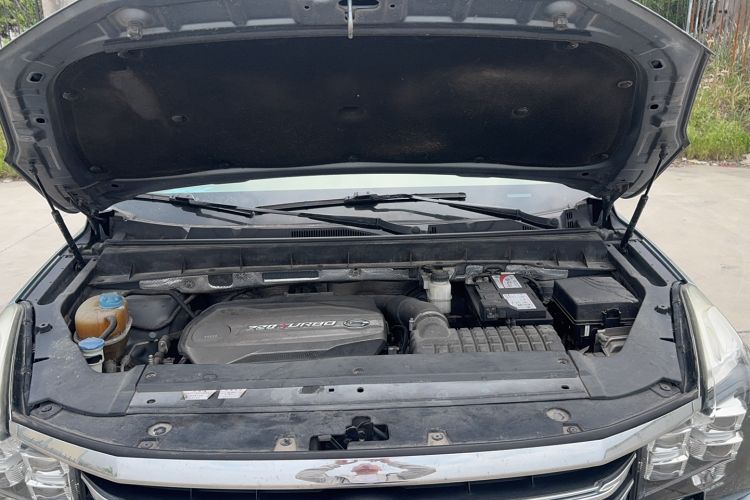 Used GAC Trumpchi GS8 2017 320T Two-Wheel Drive Luxury Smart Connectivity Version (7 Seats) Engine Bay