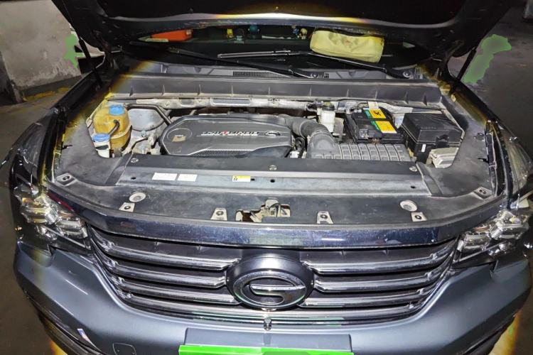 Used GAC Trumpchi GS8 2017 320T Two-Wheel Drive Luxury Smart Connectivity Version (7 Seats) Engine Bay