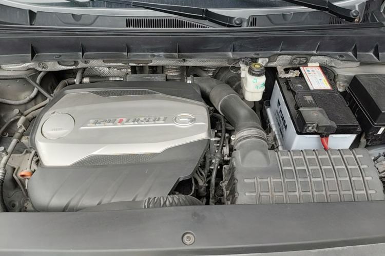 Used GAC Trumpchi GS8 2017 320T Two-Wheel Drive Luxury Smart Connectivity Version (7 Seats) Engine Bay