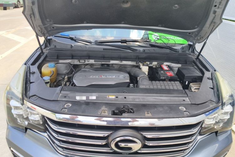 Used GAC Trumpchi GS8 2017 320T Two-Wheel Drive Luxury Smart Connectivity Version (7 Seats) Engine Bay