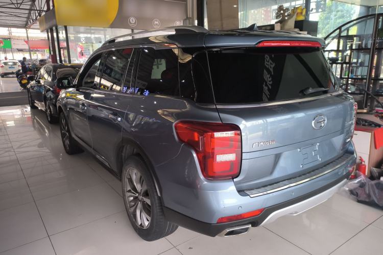 Used GAC Trumpchi GS8 2017 320T Two-Wheel Drive Luxury Smart Connectivity Version (7 Seats) Exterior 2