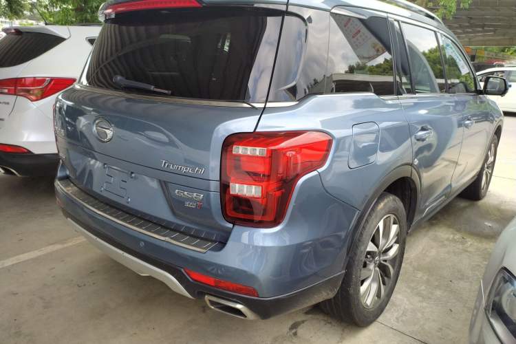 Used GAC Trumpchi GS8 2017 320T Four-Wheel Drive Luxury Smart Connectivity Version (7 Seats) Exterior 3