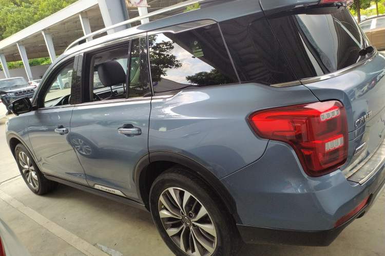 Used GAC Trumpchi GS8 2017 320T Four-Wheel Drive Luxury Smart Connectivity Version (7 Seats) Exterior 5