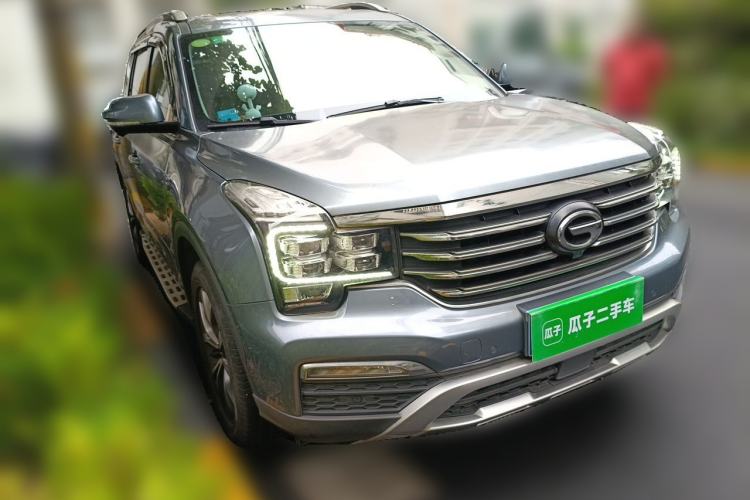 Used GAC Trumpchi GS8 2017 320T Two-Wheel Drive Luxury Smart Connectivity Version (7 Seats) Front Right 45 Deg