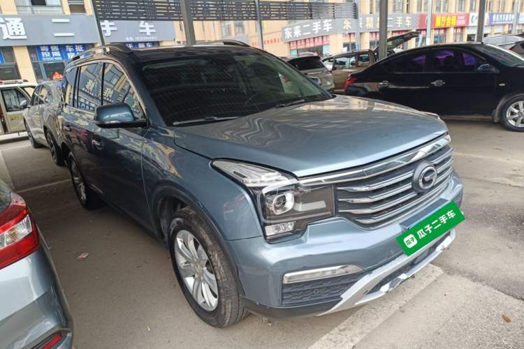 Used GAC Trumpchi GS8 2017 320T Two-Wheel Drive Luxury Edition (7 Seats) Front Right 45 Deg