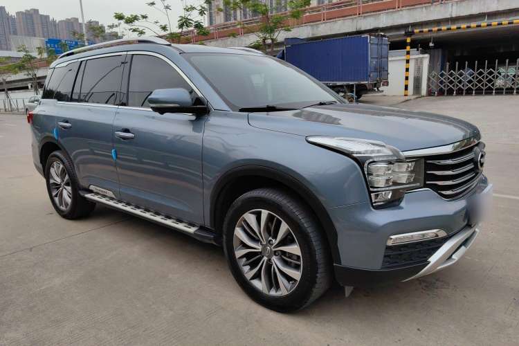 Used GAC Trumpchi GS8 2017 320T Two-Wheel Drive Luxury Smart Connectivity Version (7 Seats) Front Right 45 Deg