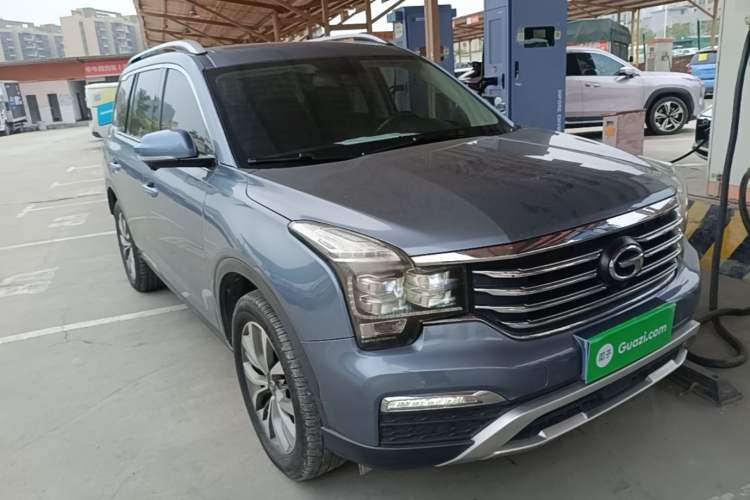 Used GAC Trumpchi GS8 2017 320T Two-Wheel Drive Luxury Smart Connectivity Version (7 Seats) Front Right 45 Deg