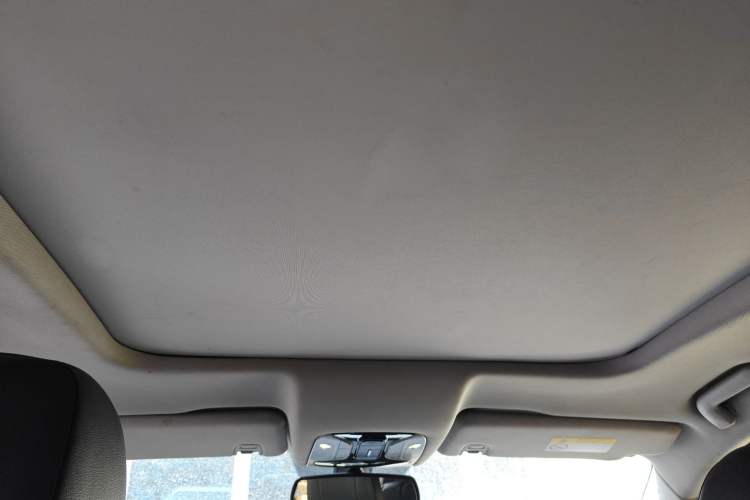 Used GAC Trumpchi GS8 2017 320T Two-Wheel Drive Luxury Smart Connectivity Version (7 Seats) Headliner