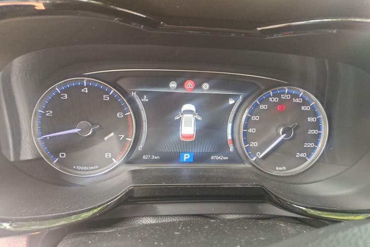 Used GAC Trumpchi GS8 2017 320T Two-Wheel Drive Luxury Smart Connectivity Version (7 Seats) Instrument Cluster