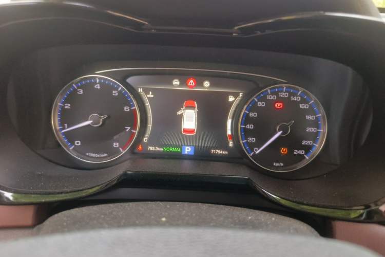Used GAC Trumpchi GS8 2017 320T Two-Wheel Drive Luxury Smart Connectivity Version (7 Seats) Instrument Cluster