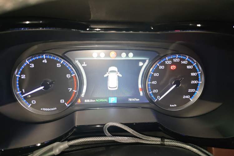 Used GAC Trumpchi GS8 2017 320T Two-Wheel Drive Luxury Smart Connectivity Version (7 Seats) Instrument Cluster