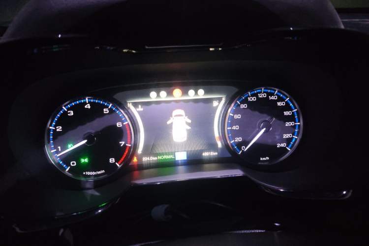 Used GAC Trumpchi GS8 2017 320T Two-Wheel Drive Luxury Smart Connectivity Version (7 Seats) Instrument Cluster