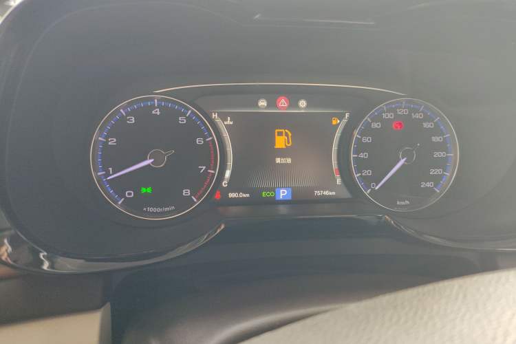 Used GAC Trumpchi GS8 2017 320T Two-Wheel Drive Luxury Smart Connectivity Version (7 Seats) Instrument Cluster