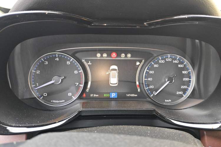 Used GAC Trumpchi GS8 2017 320T Two-Wheel Drive Luxury Smart Connectivity Version (7 Seats) Instrument Cluster