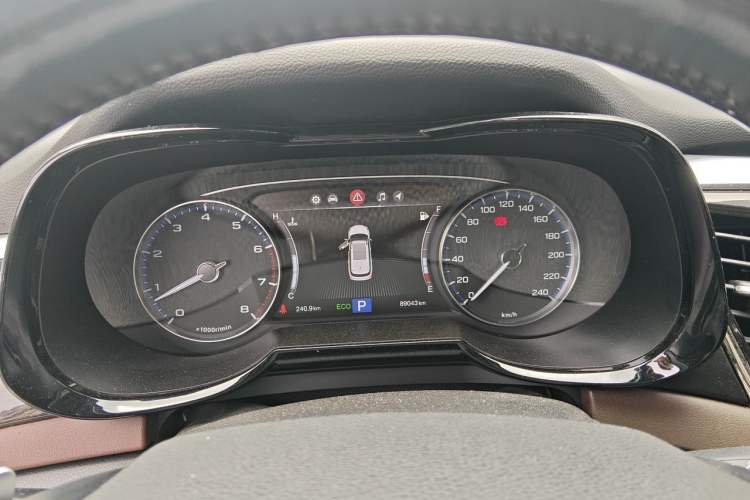 Used GAC Trumpchi GS8 2017 320T Two-Wheel Drive Luxury Smart Connectivity Version (7 Seats) Instrument Cluster