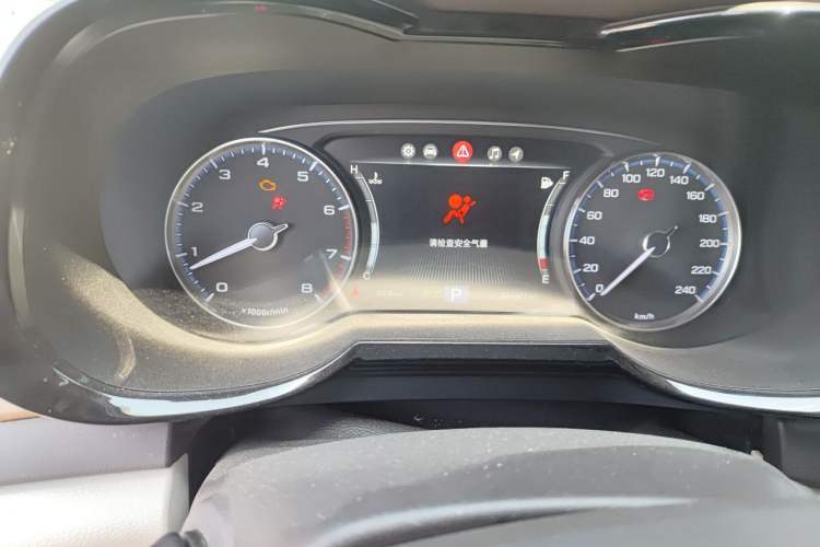 Used GAC Trumpchi GS8 2017 320T Two-Wheel Drive Luxury Smart Connectivity Version (7 Seats) Instrument Cluster