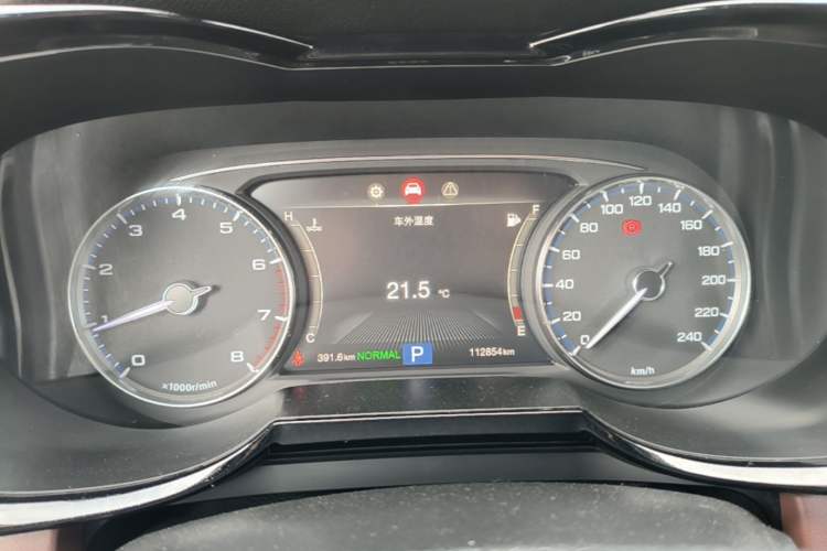 Used GAC Trumpchi GS8 2017 320T Two-Wheel Drive Luxury Edition (7 Seats) Instrument Cluster