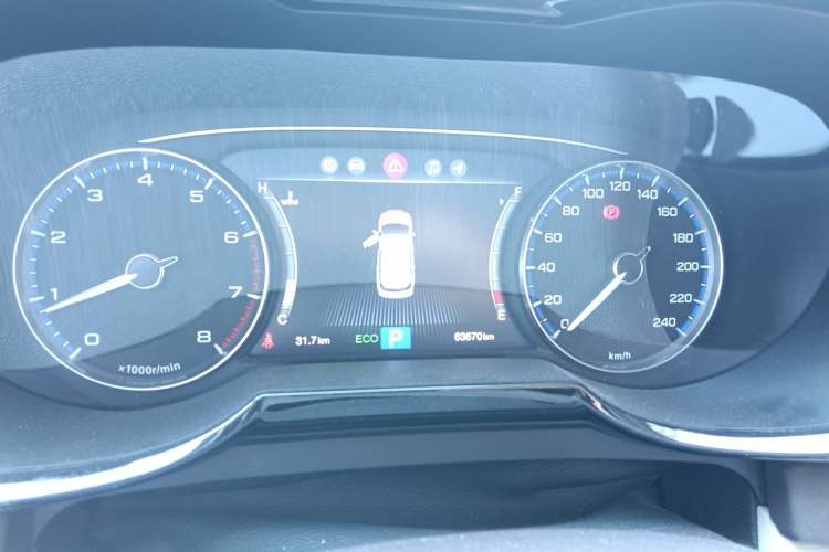 Used GAC Trumpchi GS8 2017 320T Two-Wheel Drive Luxury Smart Connectivity Version (7 Seats) Instrument Cluster