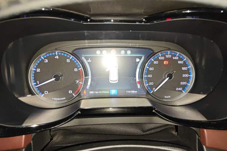 Used GAC Trumpchi GS8 2017 320T Two-Wheel Drive Luxury Smart Connectivity Version (7 Seats) Instrument Cluster