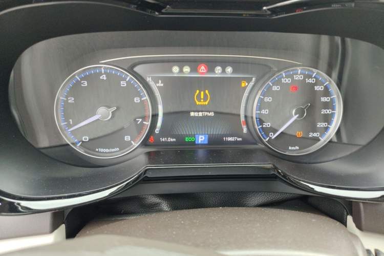 Used GAC Trumpchi GS8 2017 320T Two-Wheel Drive Luxury Smart Connectivity Version (7 Seats) Instrument Cluster