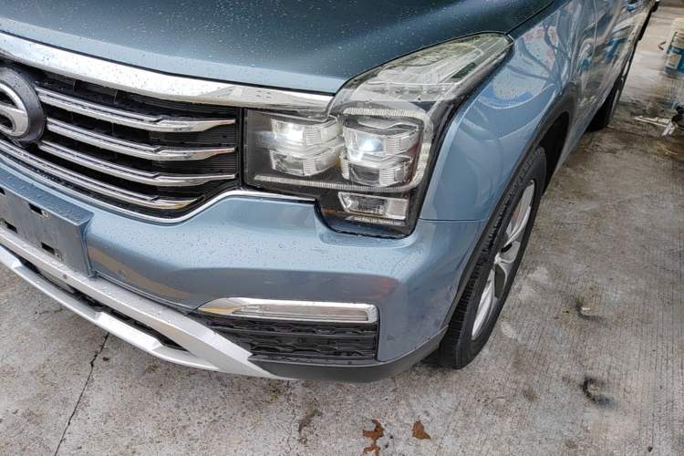 Used GAC Trumpchi GS8 2017 320T Two-Wheel Drive Luxury Smart Connectivity Version (7 Seats) Left Front Headlight