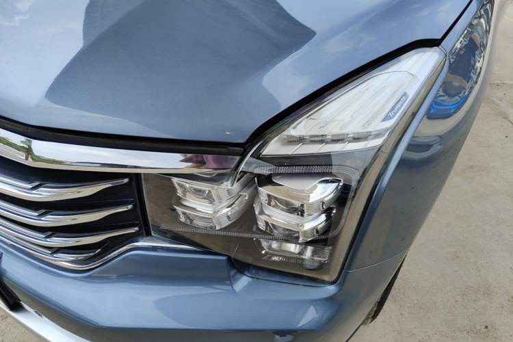 Used GAC Trumpchi GS8 2017 320T Two-Wheel Drive Luxury Smart Connectivity Version (7 Seats) Left Front Headlight