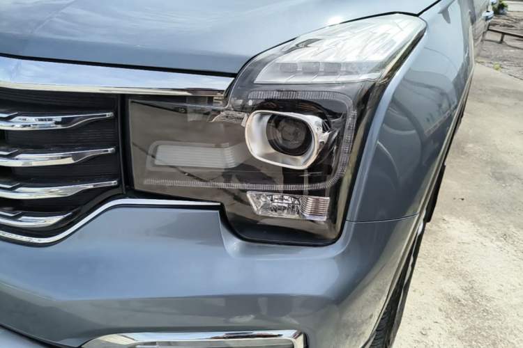 Used GAC Trumpchi GS8 2017 320T Two-Wheel Drive Luxury Edition (7 Seats) Left Front Headlight