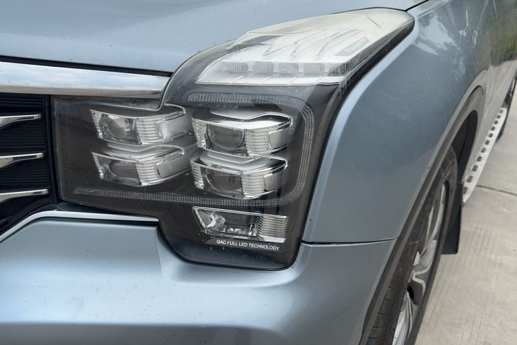 Used GAC Trumpchi GS8 2017 320T Two-Wheel Drive Luxury Smart Connectivity Version (7 Seats) Left Front Headlight