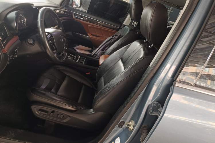 Used GAC Trumpchi GS8 2017 320T Two-Wheel Drive Luxury Edition (7 Seats) Left Front Seat