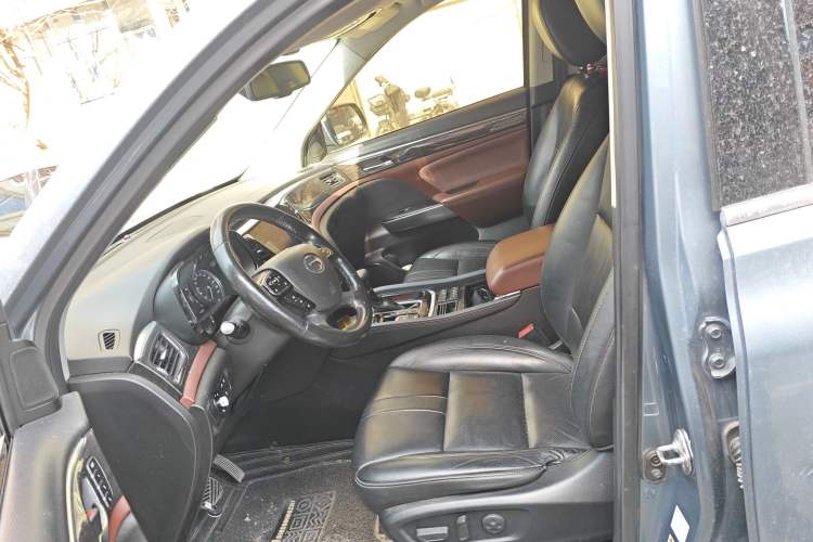 Used GAC Trumpchi GS8 2017 320T Two-Wheel Drive Luxury Smart Connectivity Version (7 Seats) Left Front Seat