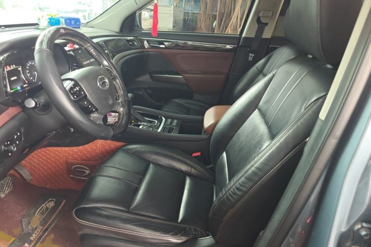 Used GAC Trumpchi GS8 2017 320T Two-Wheel Drive Luxury Smart Connectivity Version (7 Seats) Left Front Seat