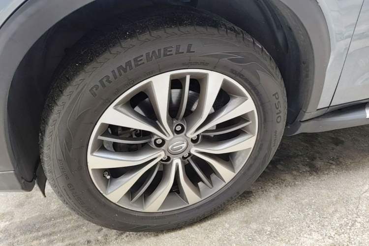 Used GAC Trumpchi GS8 2017 320T Two-Wheel Drive Luxury Smart Connectivity Version (7 Seats) Left Front Wheel Hub