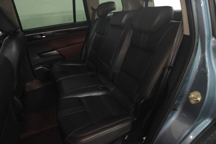 Used GAC Trumpchi GS8 2017 320T Two-Wheel Drive Luxury Smart Connectivity Version (7 Seats) Left Rear Seat