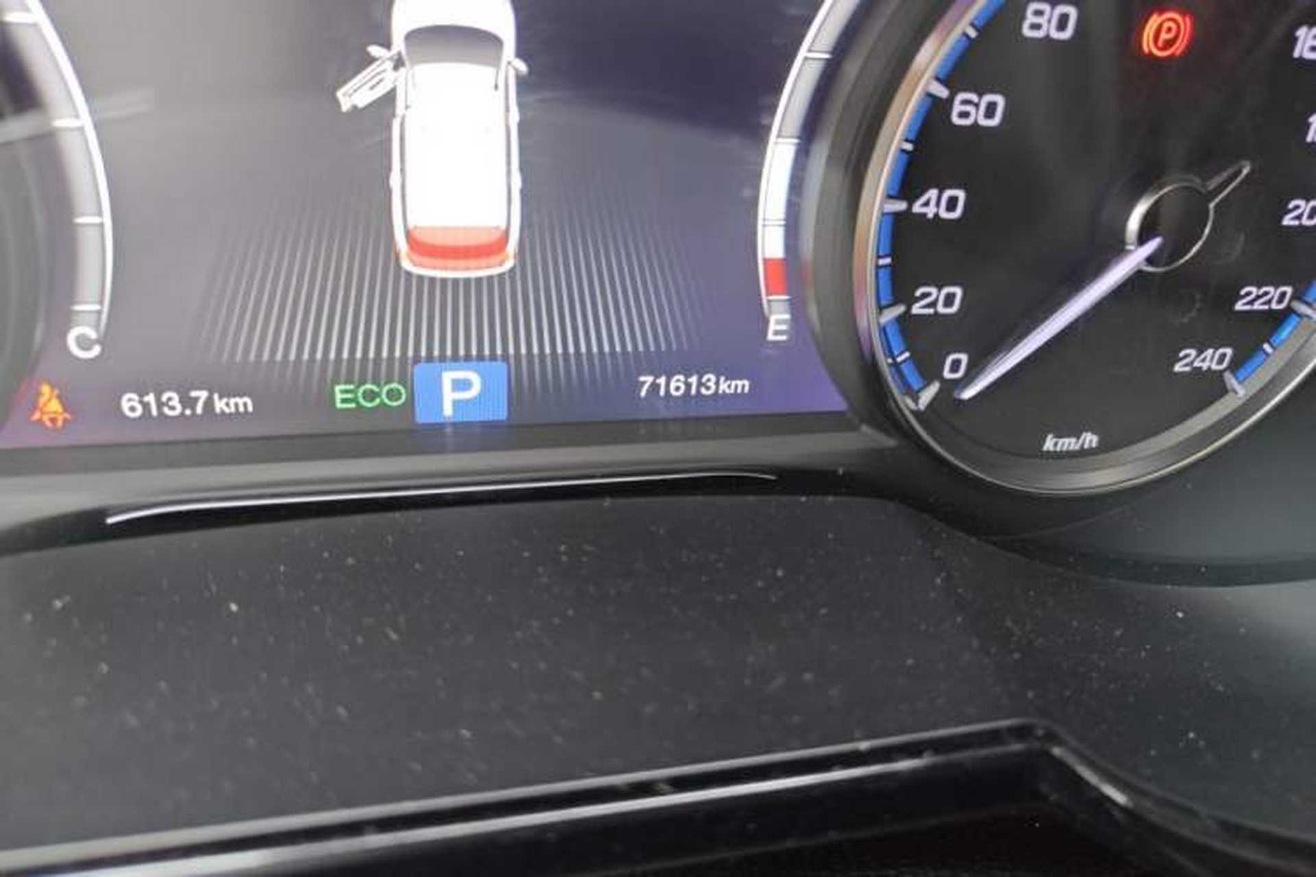 Used GAC Trumpchi GS8 2017 320T Two-Wheel Drive Luxury Smart Connectivity Version (7 Seats) Odometer Close Up