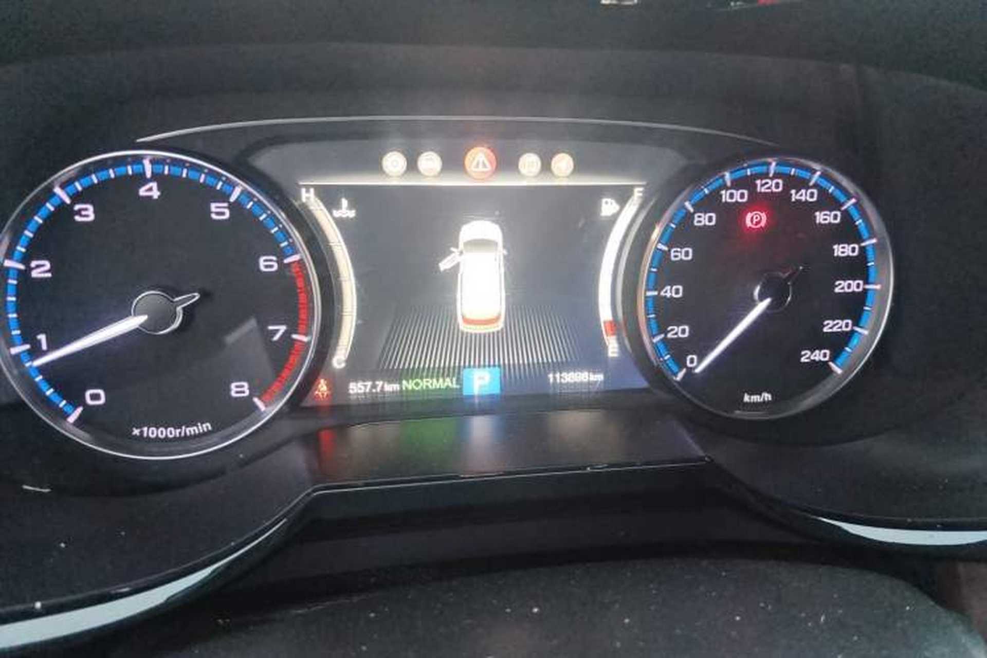 Used GAC Trumpchi GS8 2017 320T Two-Wheel Drive Luxury Smart Connectivity Version (7 Seats) Odometer Close Up