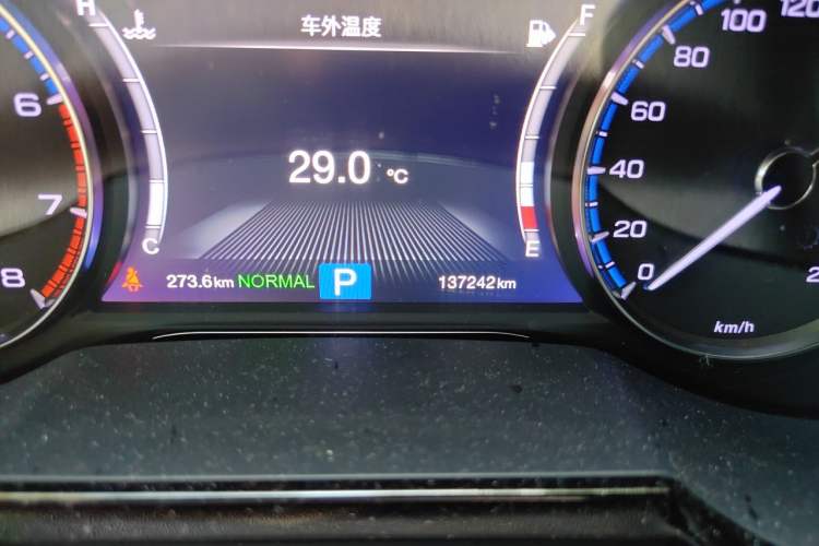 Used GAC Trumpchi GS8 2017 320T Two-Wheel Drive Luxury Smart Connectivity Version (7 Seats) Odometer Close Up