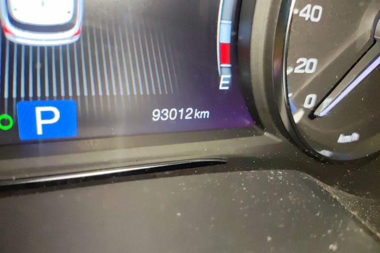 Used GAC Trumpchi GS8 2017 320T Two-Wheel Drive Prestige Version (7 Seats) Odometer Close Up