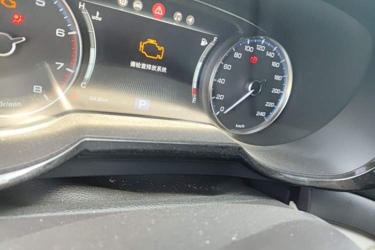 Used GAC Trumpchi GS8 2017 320T Two-Wheel Drive Luxury Smart Connectivity Version (7 Seats) Odometer Close Up