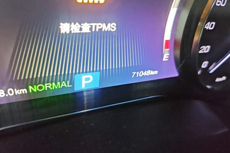 Used GAC Trumpchi GS8 2017 320T Two-Wheel Drive Luxury Smart Connectivity Version (7 Seats) Odometer Close Up
