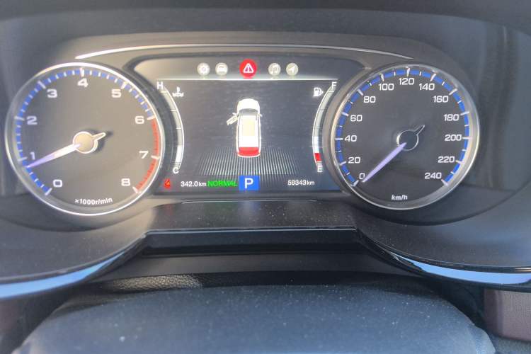 Used GAC Trumpchi GS8 2017 320T Two-Wheel Drive Luxury Smart Connectivity Version (7 Seats) Odometer Close Up