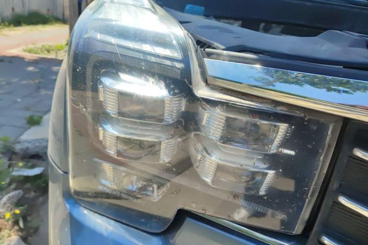 Used GAC Trumpchi GS8 2017 320T Two-Wheel Drive Luxury Smart Connectivity Version (7 Seats) Right Front Headlight