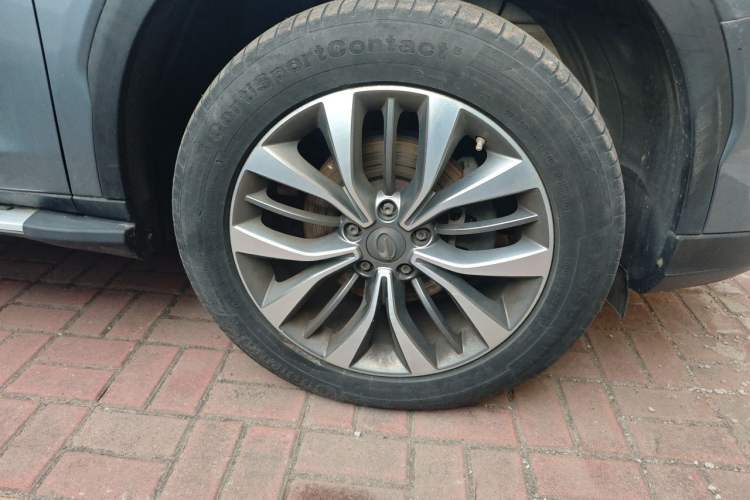 Used GAC Trumpchi GS8 2017 320T Two-Wheel Drive Luxury Smart Connectivity Version (7 Seats) Right Front Wheel Hub